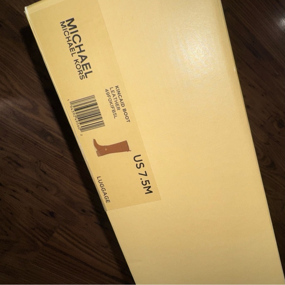 Michael Kors Kincaid Riding Boot in Luggage 7.5 NWT - Picture 6 of 6